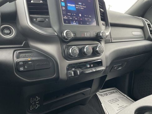 Used 2024 RAM 2500 Big Horn image 29