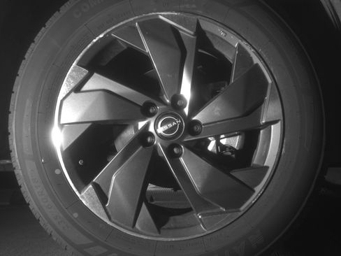 Used 2025 Nissan Rogue SV FWD image 13