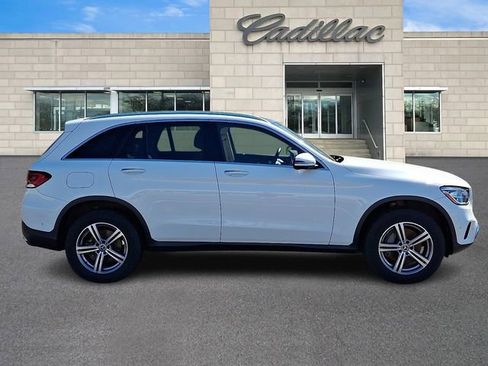 Used 2022 Mercedes-Benz GLC 300 4MATIC image 9