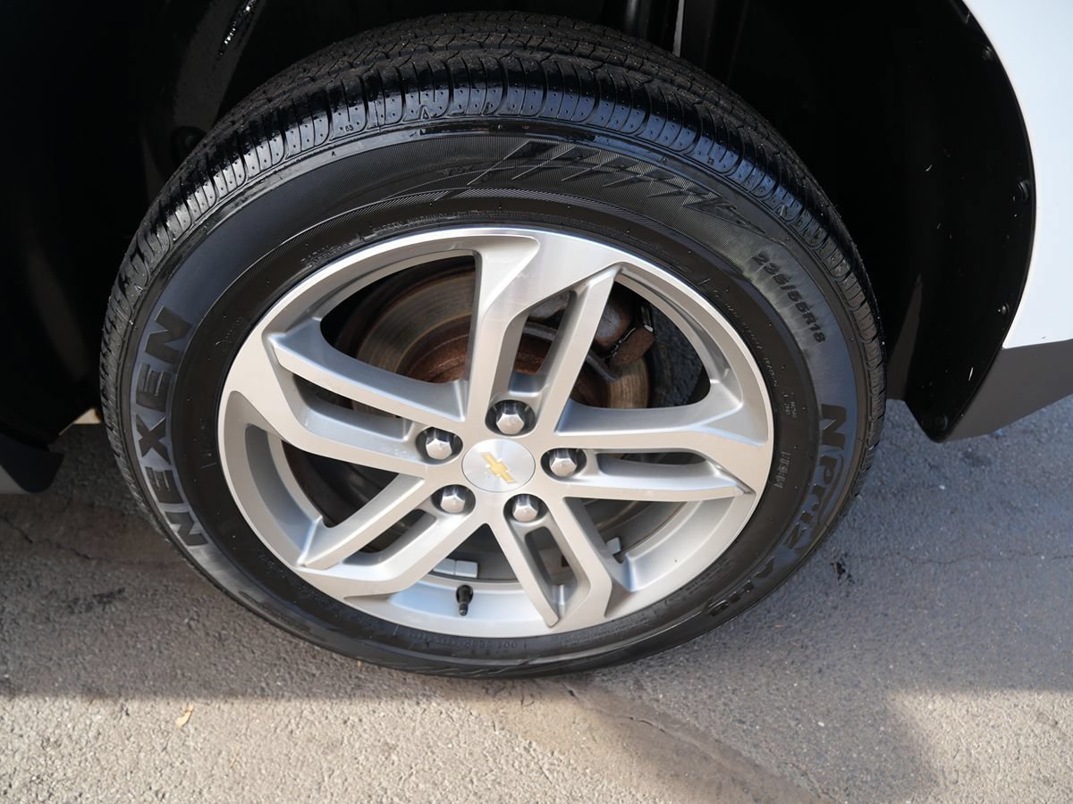 Used 2016 Chevrolet Equinox LTZ w/ Enhanced Convenience Package AWD/4WD image 35