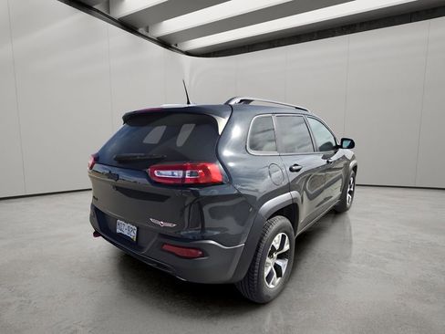 Used 2016 Jeep Cherokee Trailhawk w/ Comfort/Convenience Group image 5