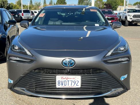 Used 2021 Toyota Mirai w/ Advanced Technology Package RWD image 2
