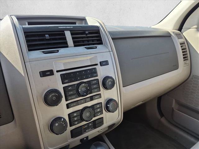 Used 2010 Ford Escape XLT FWD image 12