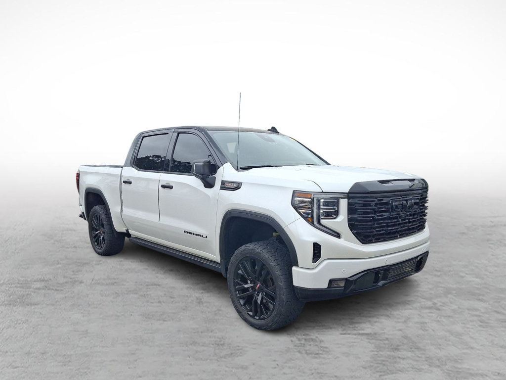 Used 2022 GMC Sierra 1500 Denali w/ Denali Reserve Package AWD/4WD image 2