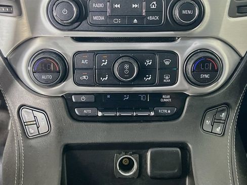 Used 2019 GMC Yukon XL SLT w/ Open Road Package RWD image 23