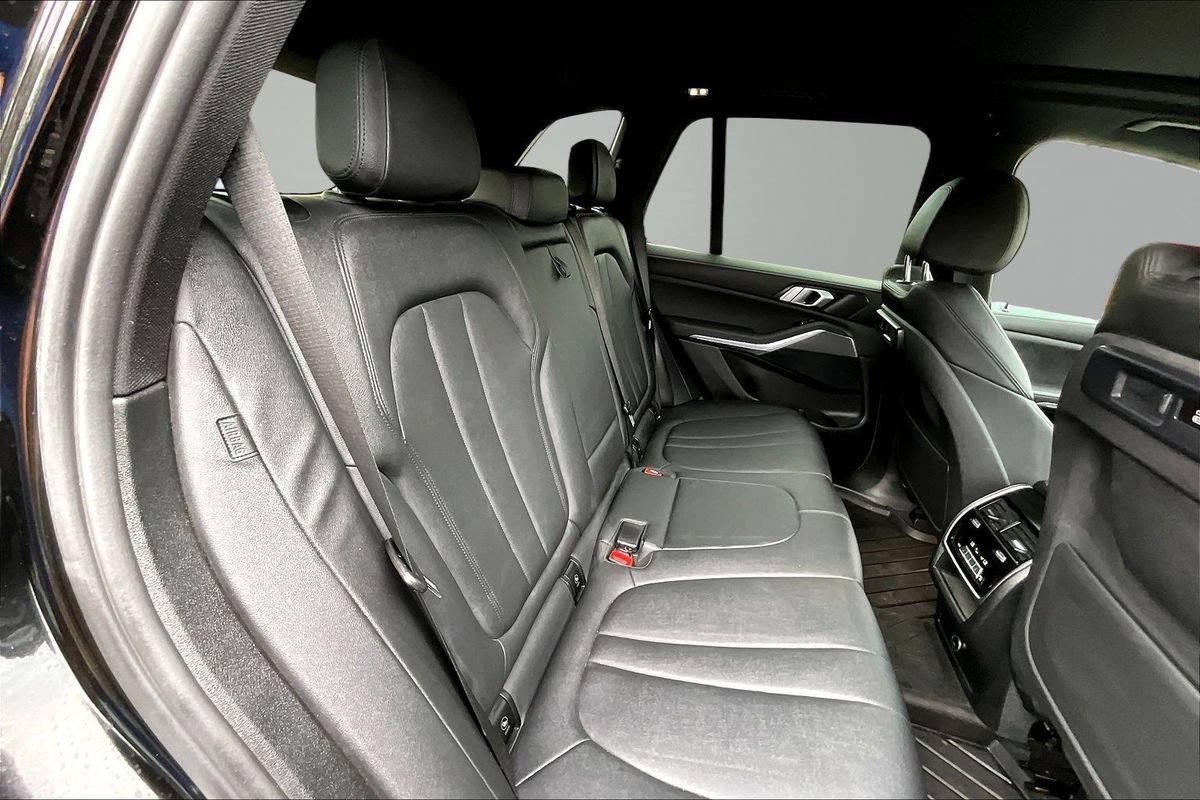 Used 2019 BMW X5 xDrive40i w/ Convenience Package AWD/4WD image 15