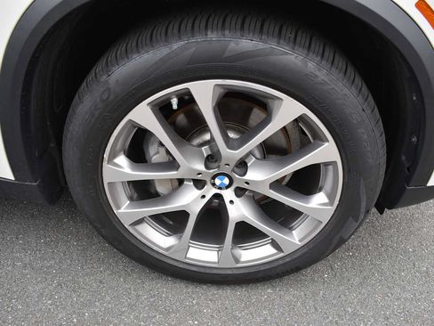 Used 2019 BMW X5 xDrive40i AWD/4WD image 17