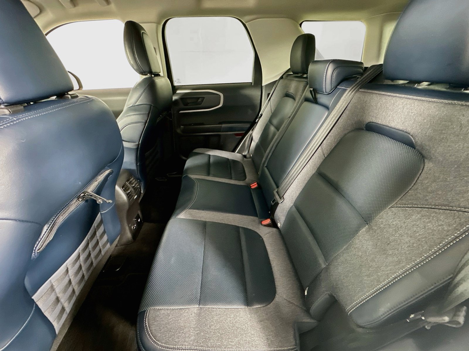 Used 2021 Ford Bronco Sport Outer Banks w/ Outer Banks Package (96D) AWD/4WD image 25