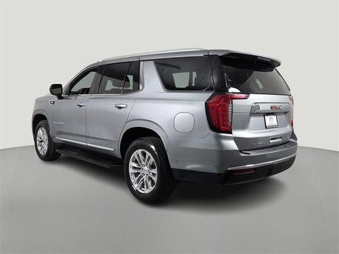 Used 2024 GMC Yukon SLT image 6