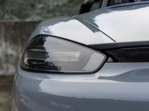 Certified 2024 Porsche 718 Boxster image 18