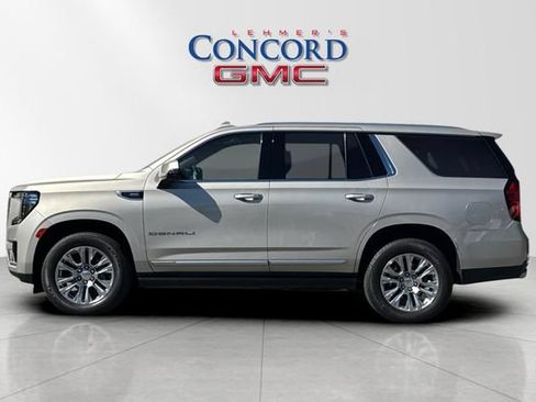 Used 2023 GMC Yukon Denali AWD/4WD image 7