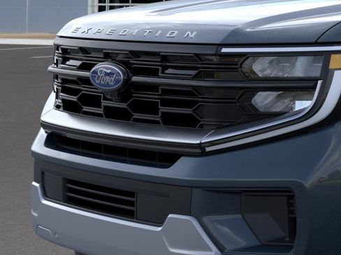 New 2026 Ford Expedition Max Platinum AWD/4WD image 19