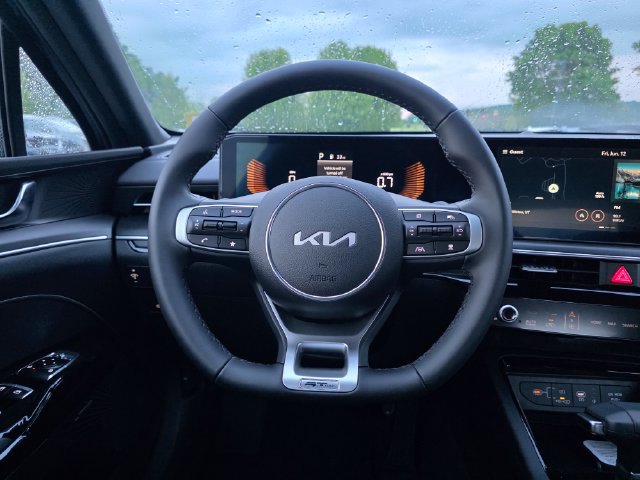 New 2026 Kia K5 GT-Line w/ GT-Line Premium Package FWD image 25