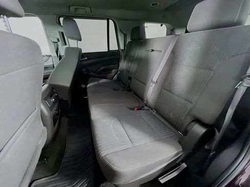 Used 2017 GMC Yukon SLE w/ SLE Value Package AWD/4WD image 25