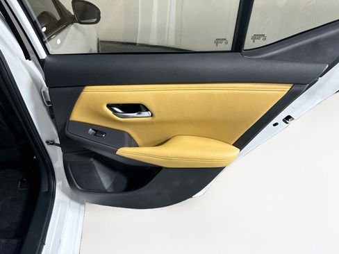 Used 2023 Nissan Sentra SV w/ SV Premium Package FWD image 29