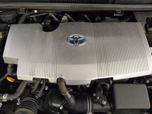 Used 2018 Toyota Prius Two w/ Prius Two Safety Plus Package FWD image 30
