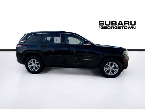 Used 2023 Jeep Grand Cherokee Limited image 8
