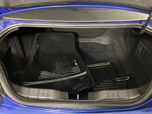 Used 2020 Chevrolet Camaro LT RWD image 11