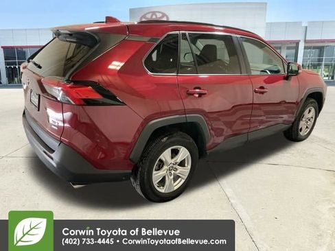 Used 2021 Toyota RAV4 XLE image 5