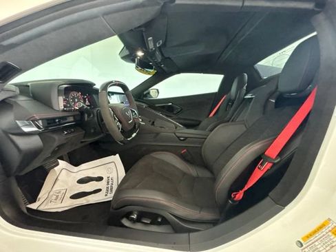 Used 2023 Chevrolet Corvette Z06 w/ Z07 Performance Package RWD image 2