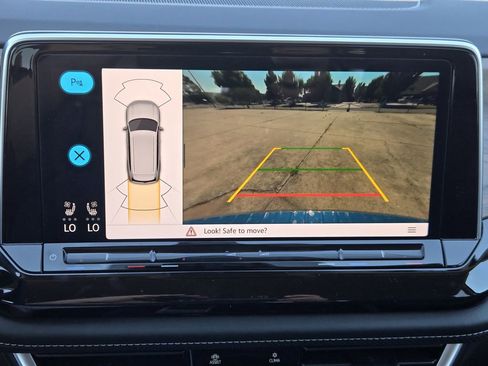 New 2026 Volkswagen Atlas SE image 15