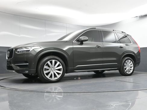 Used 2018 Volvo XC90 T6 Momentum w/ Convenience Package image 23