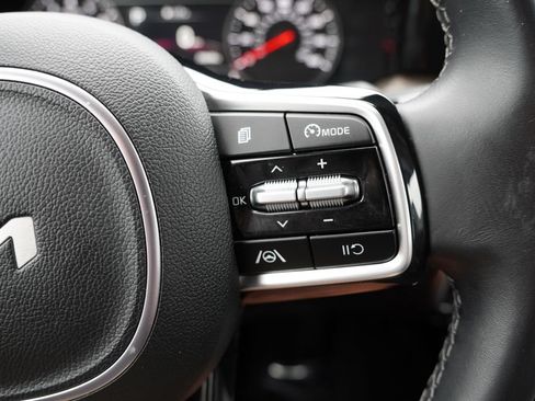 Certified 2023 Kia Sorento S AWD/4WD image 32