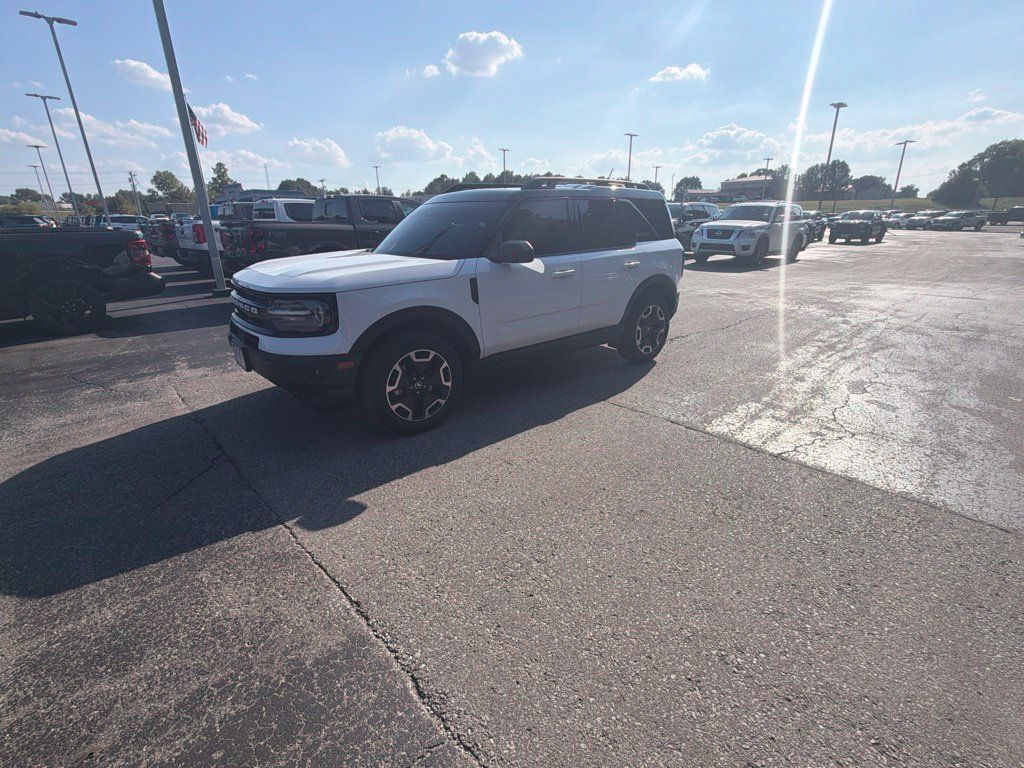 Used 2024 Ford Bronco Sport Outer Banks w/ Tech Package AWD/4WD image 7