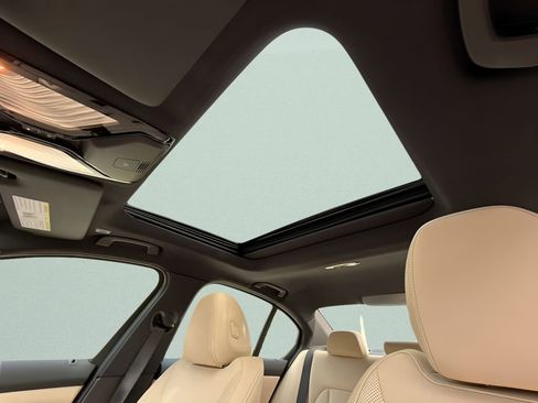 New 2026 BMW 330i Sedan w/ Premium Package RWD image 20