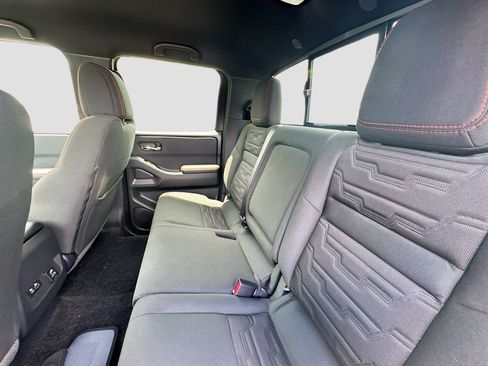 Used 2025 Nissan Frontier Pro-X w/ Pro Convenience Package RWD image 25