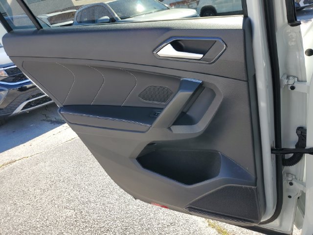 Certified 2024 Volkswagen Tiguan SE R-Line FWD image 19