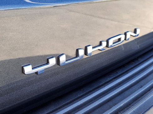 Used 2021 GMC Yukon SLT image 15