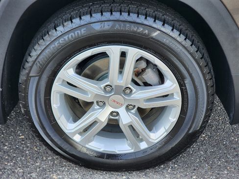 Used 2019 GMC Terrain SLE w/ Driver Convenience Package image 4