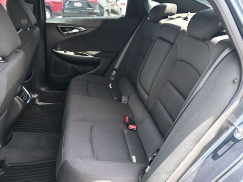 Used 2021 Chevrolet Malibu LT FWD image 15