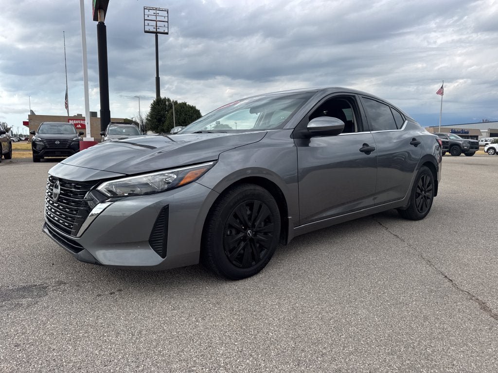 Used 2024 Nissan Sentra S FWD image 2