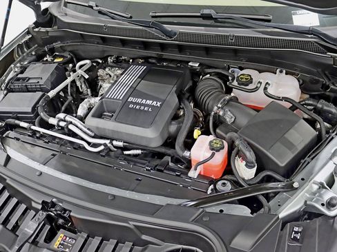 Used 2024 Chevrolet Suburban Premier w/ Premium Package image 44