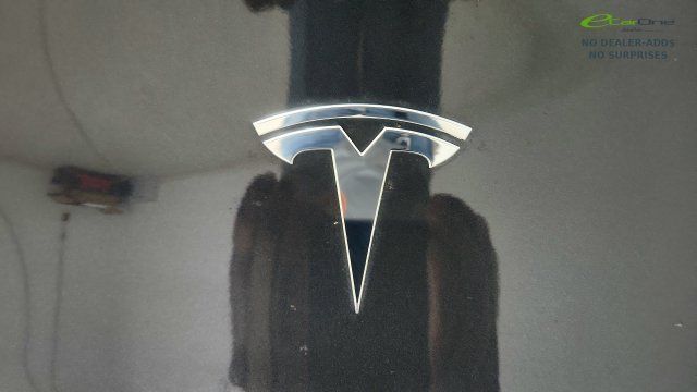 Used 2025 Tesla Model Y Long Range RWD image 31