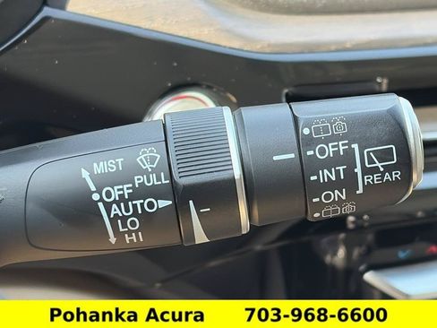Used 2022 Acura MDX SH-AWD w/ Advance Package image 11