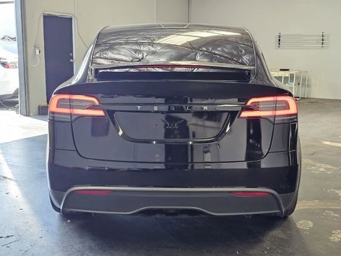 Used 2023 Tesla Model X AWD/4WD image 3