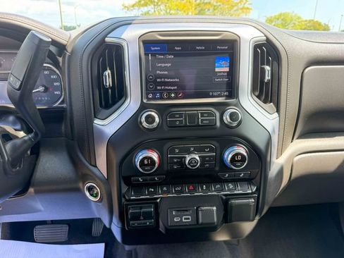 Used 2020 GMC Sierra 1500 SLE w/ SLE Value Package AWD/4WD image 16