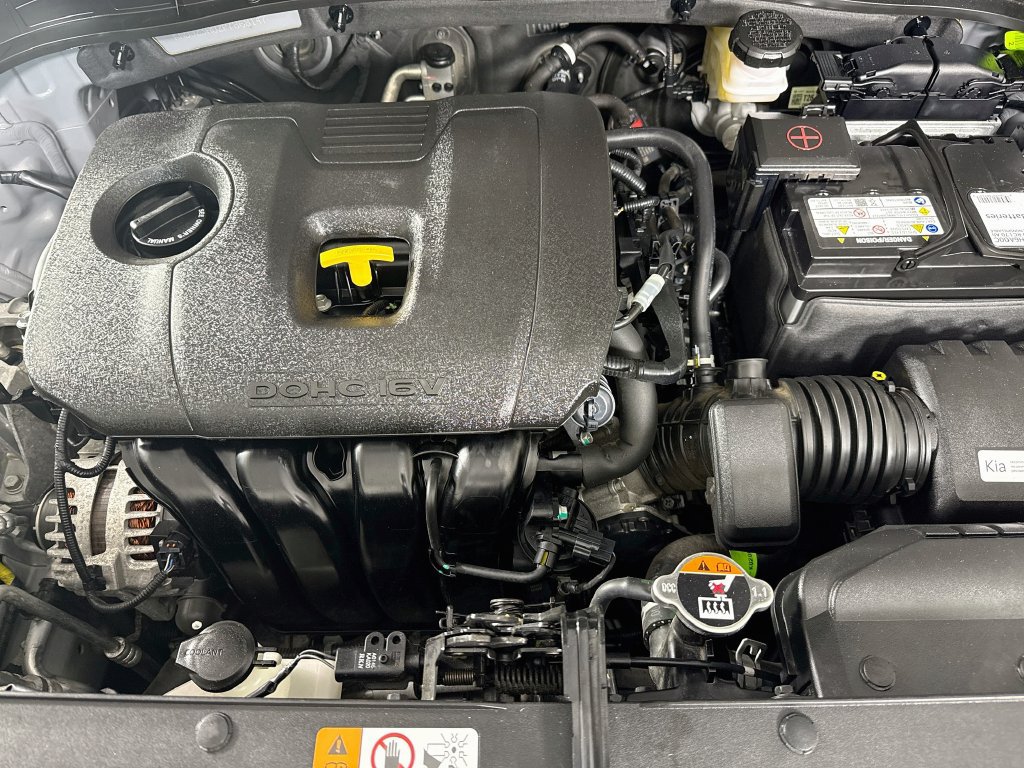 Used 2023 Kia Soul LX w/ LX Technology Package FWD image 31