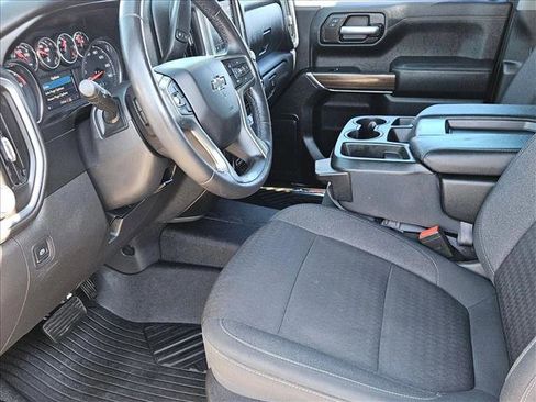 Used 2021 Chevrolet Silverado 1500 RST image 15
