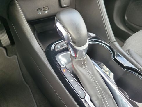 Used 2025 Buick Encore GX Preferred image 28