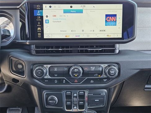 New 2025 Jeep Gladiator Sport image 20