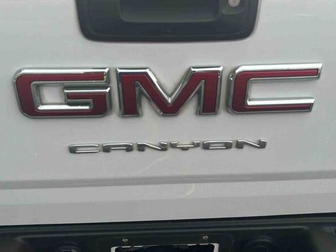Used 2022 GMC Canyon AT4 w/ Trailering Package AWD/4WD image 11