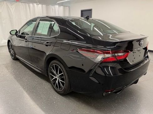 Certified 2024 Toyota Camry SE FWD image 4