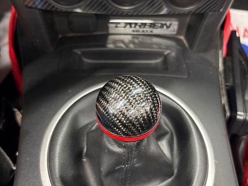 Used 2006 MAZDA MX-5 Miata Grand Touring RWD image 49