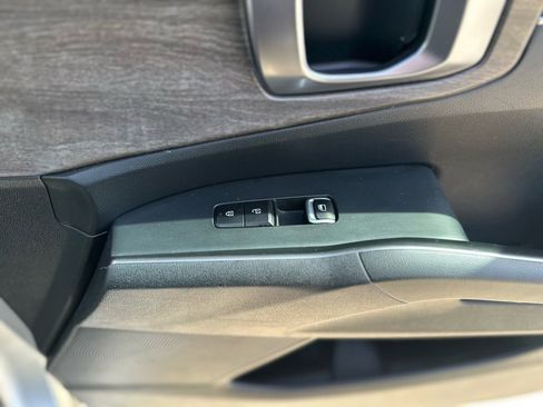 Used 2021 Kia Sorento EX image 35