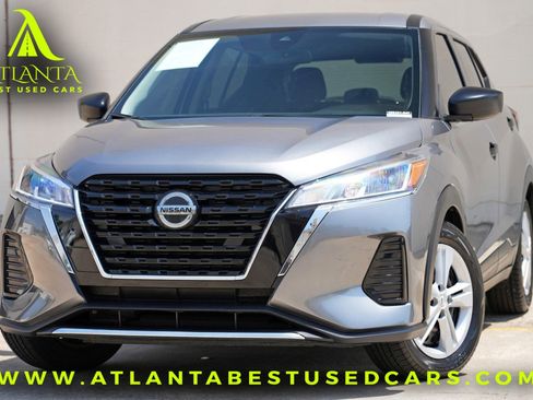 Used 2021 Nissan Kicks S FWD image 1