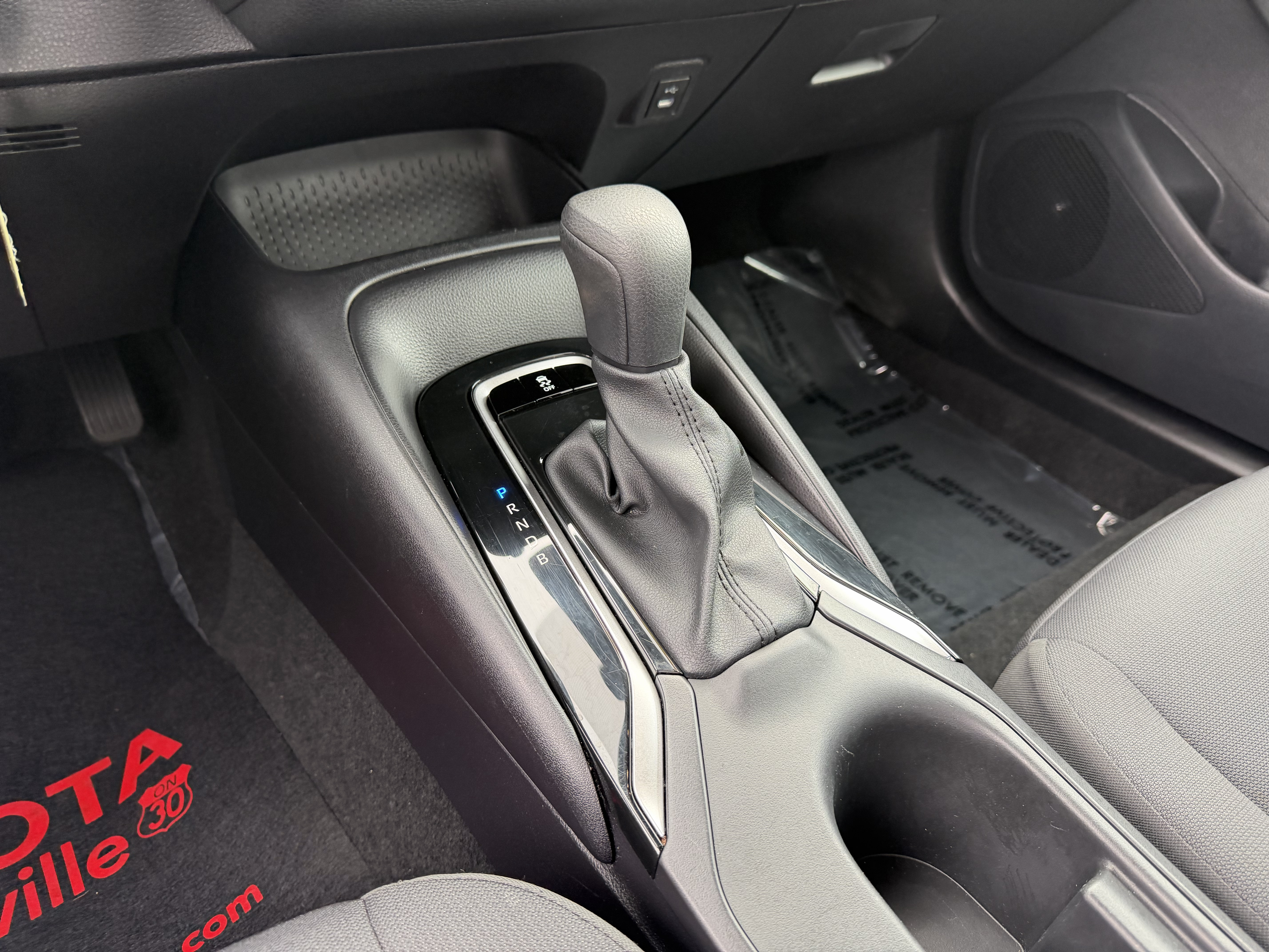 Certified 2025 Toyota Corolla LE FWD image 17
